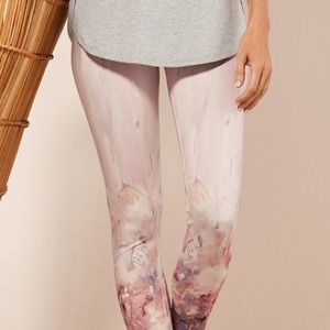 Soft Surroundings leggings small